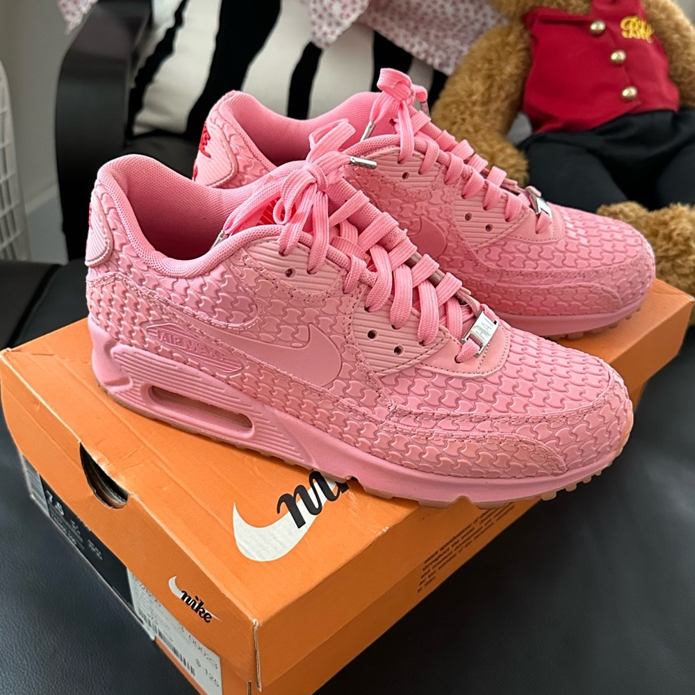 Nike Air Max 90 Shanghai 2015 Must Win Cake Sneakers